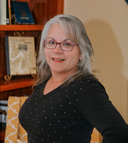 Lisa Marquez Headshot